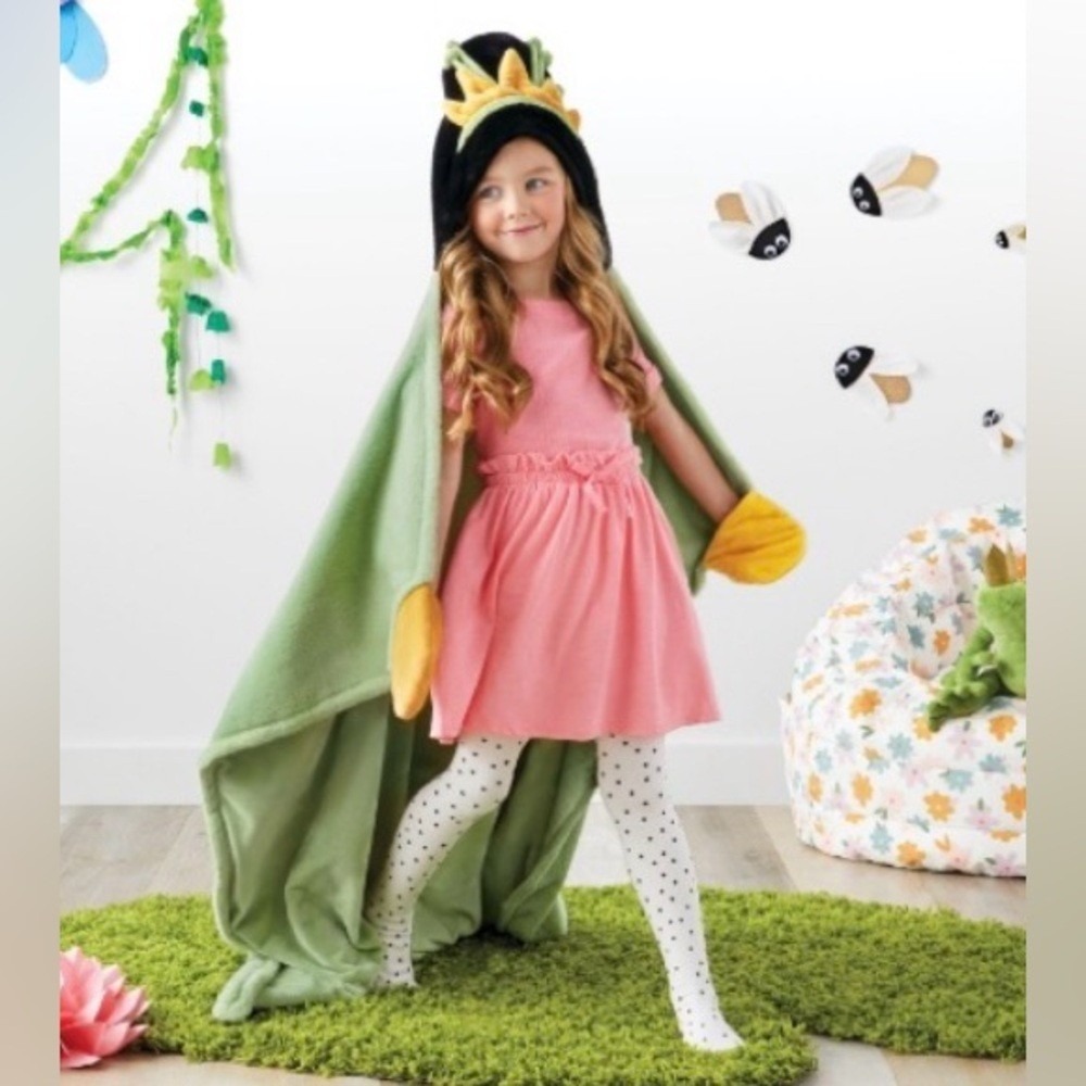 Disney x Pillowfort Princess & the Frog Tiana Hooded Blanket Green Plush